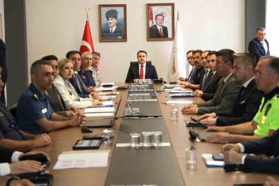 Kütahya’da güvenlik zirvesi, ilave tedbirler masaya yatırıldı