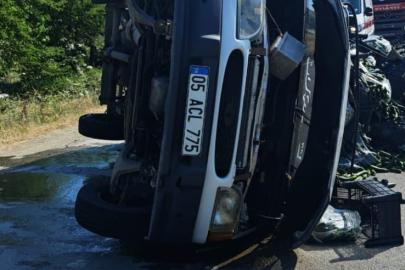 Lastiği patlayan otomobil devrildi: 1 yaralı