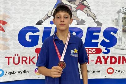 Manisalı grekoromen güreşçiden Türkiye üçüncülüğü