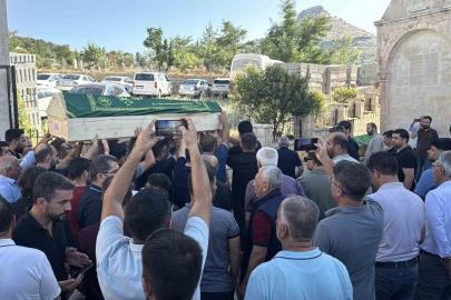 Mardin’deki kazada hayatını kaybeden 2 kişi toprağa verildi