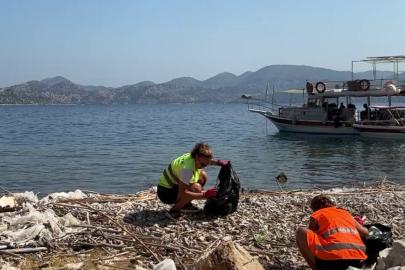 Marmaris kıyılarına vuran mikroplastikler çevrecileri harekete geçirdi