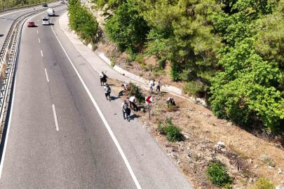 Marmaris Seyir Tepesi’nde çöp mesaisi