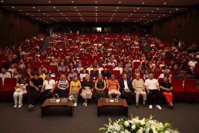 Merkezefendi Engelsiz Yaşam Akademisi’nde yılsonu coşkusu yaşandı