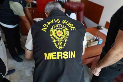 Mersin’de konaklama tesisleri denetlendi, aranan 3 şüpheli yakalandı