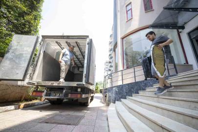Mersin’de üniversitelilere ücretsiz taşınma desteği