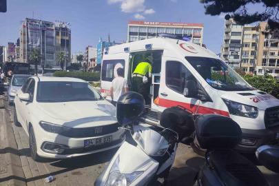 Motosiklet 3 metre sürüklendi, sürücü yaralandı