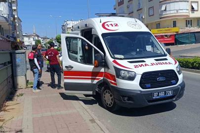 Motosiklet ile otomobil çarpıştı: 2 yaralı