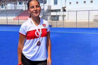 Muğlalı Hokey Milli oyuncu, Avrupa üçüncüsü oldu