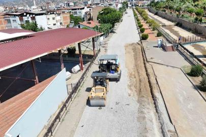 Nazilli Belediyesi Turan Mahallesi’nde asfalt çalışmalarına başladı