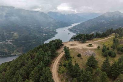 Norveç Fiyortları değil, Artvin Çoruh Vadisi