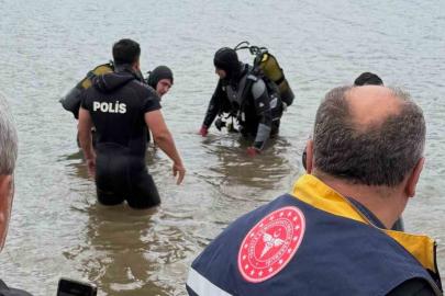 Oltasını düşürdüğü gölette boğularak hayatını kaybetti
