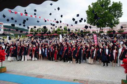 OMÜ Diş Hekimliği Fakültesi 129 mezun verdi