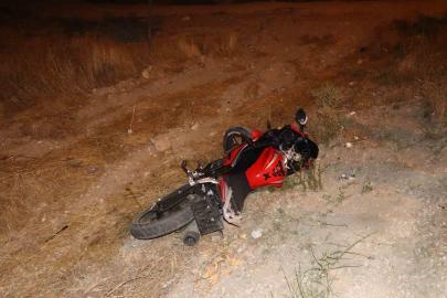 Otomobille çarpışan motosiklet şarampole savruldu: 1 yaralı