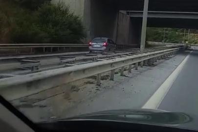 Otoyolda ters şeritte ilerleyen otomobil hayrete düşürdü