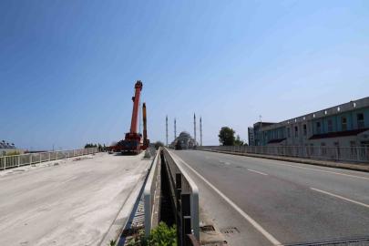 Reşadiye Viyadüğünde yıkım çalışmaları sürüyor