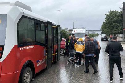 Sağanak beraberinde kazayı getirdi: 5 yaralı