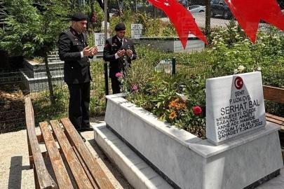Şehit Serhat Bal kabri başında anıldı