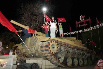 Sındırgı’da 15 Temmuz’da kortej yürüyüşü düzenlendi
