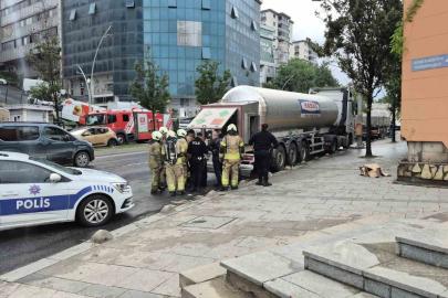 Sultangazi’de tankerden çıkan basınçlı hava paniğe neden oldu