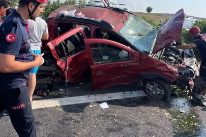 TAG Otoyolu’nda otomobil bariyerlere çarptı: 1’i çocuk 5 yaralı