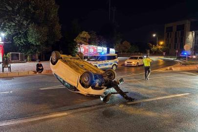 Takla atan otomobil sürücüsü olay yerinden kaçtı