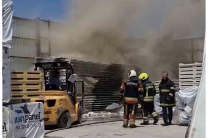 Tarsus’ta depo yangını