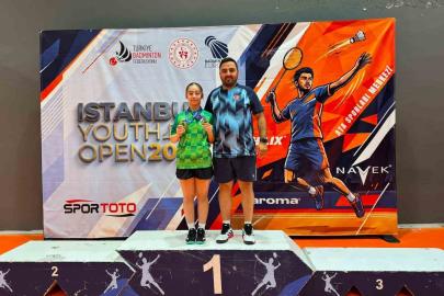 Tekirdağlı milli badmintoncudan altın ve bronz madalya