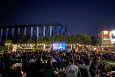 Tekstil Park ve Mimar Sinan Park’ta açık hava sineması keyfi