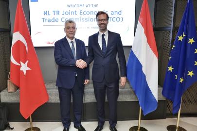 Ticaret Bakanı Bolat, Hollanda’da