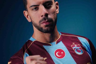 Trabzonspor, Cenk Özkaçar transferini resmen açıkladı