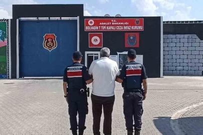 Uyuşturucu ticareti suçundan aranan şahsı jandarma yakaladı