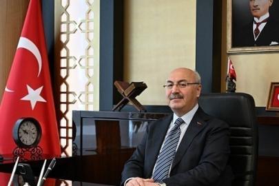 Vali Köşger, "15 Temmuz gecesi karanlığın bağrına bir ok gibi saplanıp esaret zincirlerini tek hamlede parçaladık"