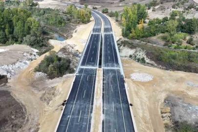 Yaklaşık 4 milyar TL proje bedelli yolda çalışmalar sürüyor
