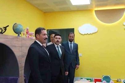 Yayladağı ilçe halk kütüphanesi hizmete açıldı