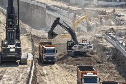 Yeni Dörtyol Köprülü Kavşağı’nda çalışmalar sürüyor