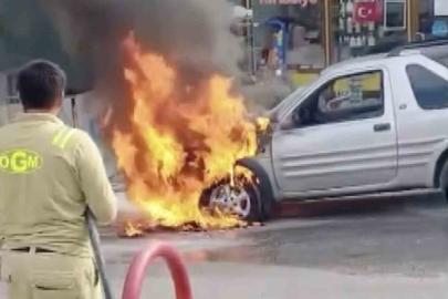 Yıllarca para biriktirdi, satın aldığı araç alev alev yandı