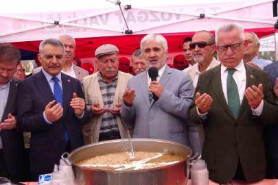 Yozgat’ta düzenlenen Aşure Günü programı yoğun ilgi gördü