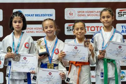 Yunusemre’nin minik judocuları Türkiye’yi salladı