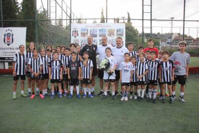 13 yaşındaki genç yetenek Pamukkale Beşiktaş’ta yetişti, Galatasaray’a transfer oldu
