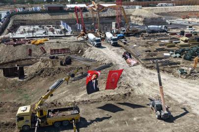 17 Ağustos depreminin sene-i devriyesinde Arnavutköy’de yeni konutların temeli atıldı