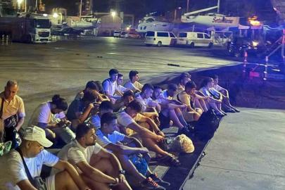 25 Düzensiz göçmen ve 2 göçmen kaçakçısı yakalandı