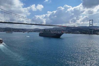 30 Ağustos’ta Deniz Kuvvetleri gemileri İstanbul Boğazı’ndan geçiş yaptı