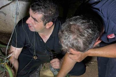 30 metrelik sondaj kuyusuna düşen yavru kedi itfaiyenin 5 saatlik film gibi operasyonu ile kurtarıldı