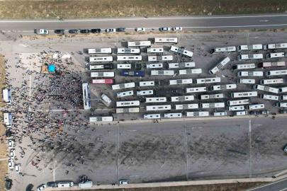 300 otobüs, 15 bin AK Parti mensubu, İstanbul’dan Ankara’ya yola çıktı