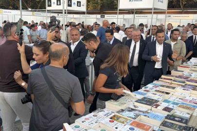 8. Edremit Kitap Fuarı Kitapseverlere kapılarını açtı