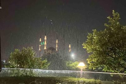 Adana’da sağanak etkili oldu