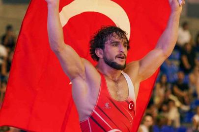 Ahmet Duman, Akdeniz Oyunları şampiyonu oldu