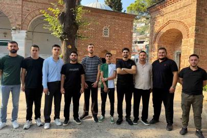 AK Parti Osmangazi Gençlik Kolları’ndan tarihi mirasa anlamlı vefa
