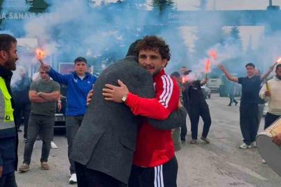 Akdeniz Oyunları şampiyonu Ahmet Duman memleketinde coşkuyla karşılandı
