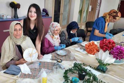 Akdeniz’de kadınlar Kintsugi sanatıyla kırılan parçaları yeniden birleştirdi